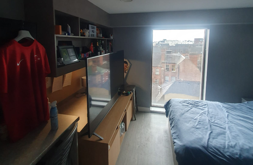 Window tinting Leeds