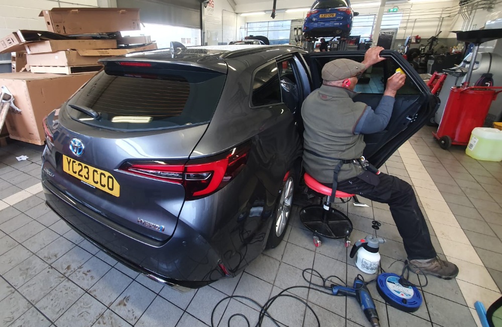 Window tinting Leeds